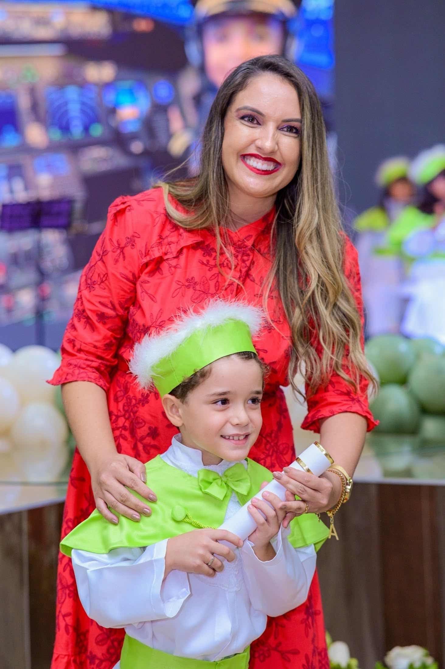 Aluno com professora 02